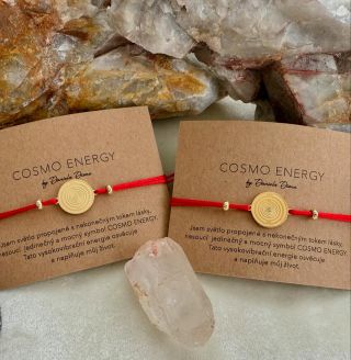 ✨Spojení krásy a energie ✨ Energetické náramky Cosmo Energy na červené sametové šňůrce jsou víc než jen šperk 🌟. Ručně...